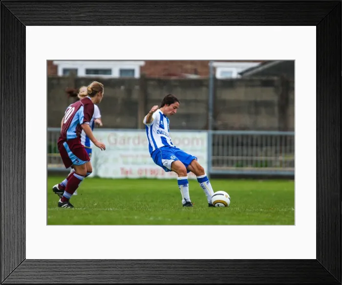 Framed Print : Brighton & Hove Albion Women's Football: 2013-14 Season - Match Against Chesham Framed Print : Brighton & Hove Albion Women's Football: 2013-14 Season - Match Against Chesham