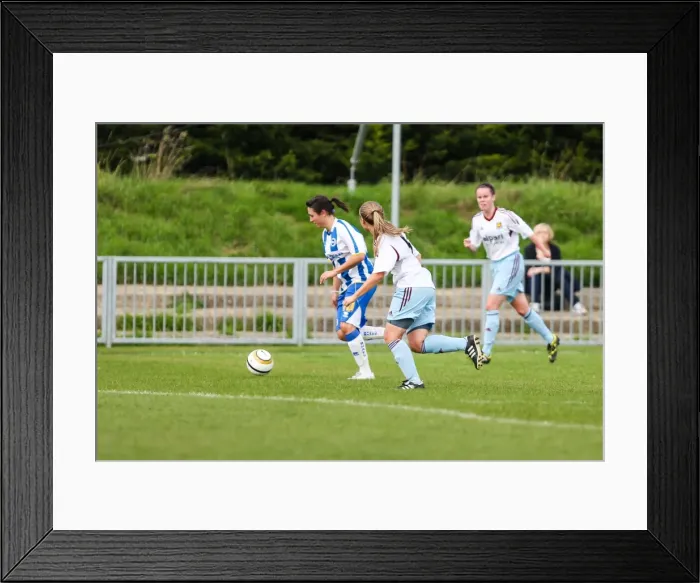 Framed Print : Brighton & Hove Albion vs. West Ham United: 2013-14 Women's Football Match Framed Print : Brighton & Hove Albion vs. West Ham United: 2013-14 Women's Football Match