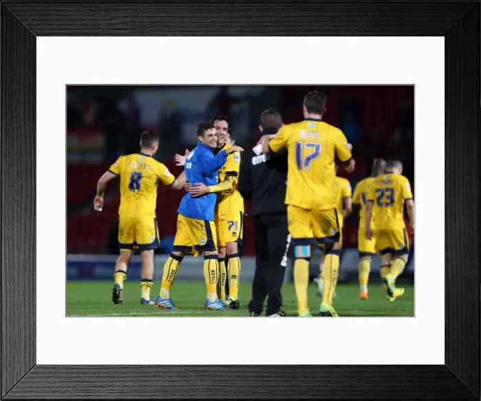 Framed Print : Brighton & Hove Albion vs Doncaster Rovers: 2013-14 Season - Away Game (02-11-2013) Framed Print : Brighton & Hove Albion vs Doncaster Rovers: 2013-14 Season - Away Game (02-11-2013)