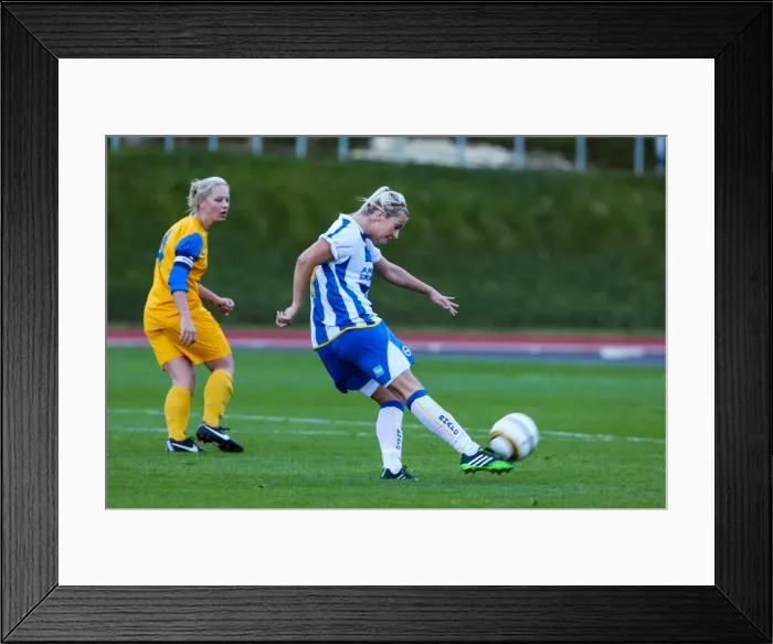 Framed Print : Brighton & Hove Albion vs. Gillingham: 2013-14 Women's Football Match Framed Print : Brighton & Hove Albion vs. Gillingham: 2013-14 Women's Football Match