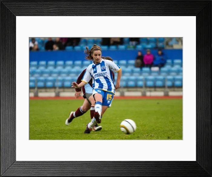 Framed Print : Brighton & Hove Albion Women: 2013-14 Season - Chesham Match Framed Print : Brighton & Hove Albion Women: 2013-14 Season - Chesham Match