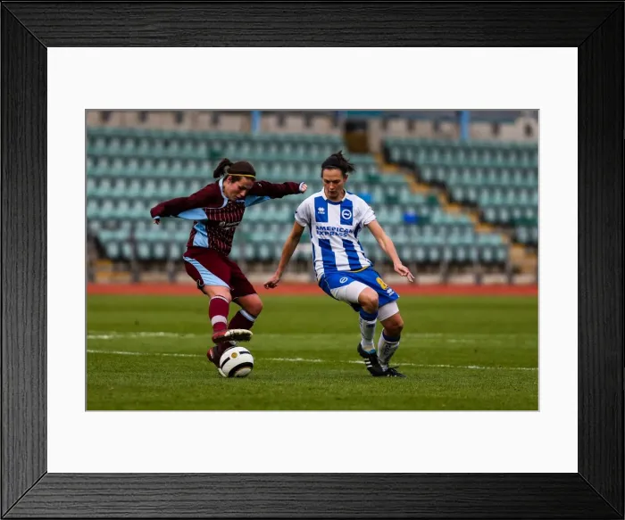 Framed Print : Brighton & Hove Albion Women vs. Chesham (2) - Season 2013-14: A Football Match Framed Print : Brighton & Hove Albion Women vs. Chesham (2) - Season 2013-14: A Football Match