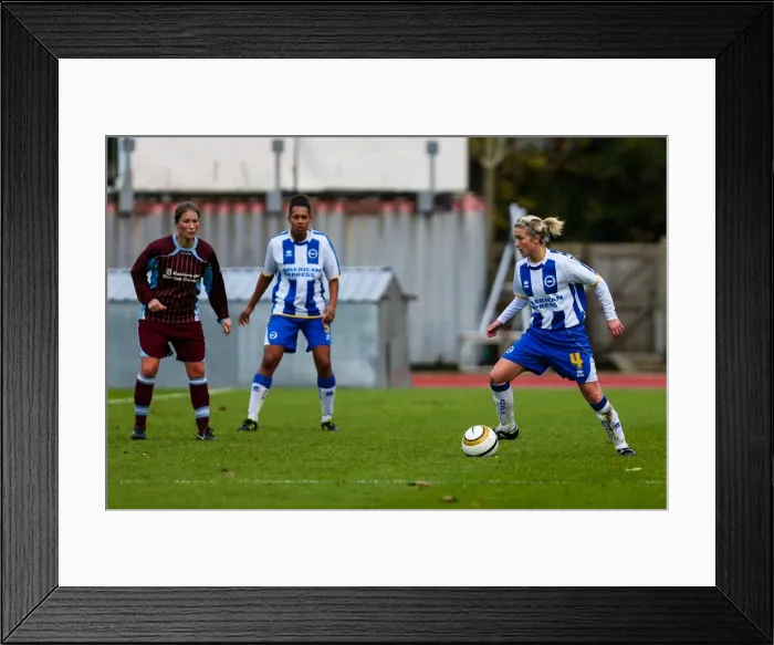 Framed Print : Brighton & Hove Albion Women: 2013-14 Season - Chesham (2) Framed Print : Brighton & Hove Albion Women: 2013-14 Season - Chesham (2)