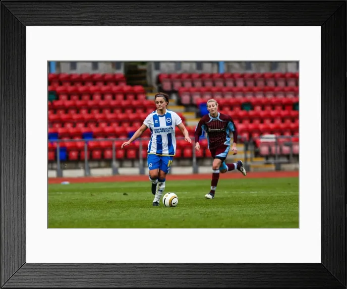 Framed Print : Brighton & Hove Albion Women's Football: Chesham Match, 2013-14 Season - Brighton And Hove Albion's Women's Team in Action against Chesham (2), 2013-14 Season