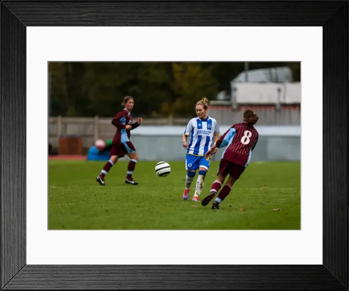 Framed Print : Brighton & Hove Albion Women's Football: Chesham Match, 2013-14 Season Framed Print : Brighton & Hove Albion Women's Football: Chesham Match, 2013-14 Season