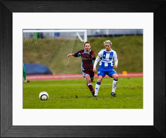 Framed Print : Brighton & Hove Albion Women's Football: Chesham (2) - Season 2013-14 Framed Print : Brighton & Hove Albion Women's Football: Chesham (2) - Season 2013-14