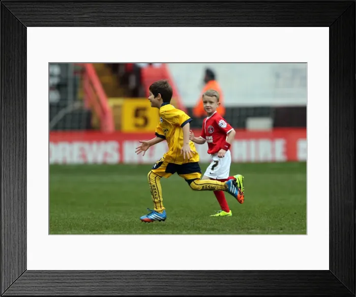 Framed Print : Brighton & Hove Albion vs Charlton Athletic (Away): 26-12-2013 - Season 2013-14 Framed Print : Brighton & Hove Albion vs Charlton Athletic (Away): 26-12-2013 - Season 2013-14