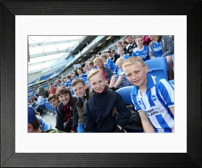 Framed Print : Young Seagulls Open Day at Brighton & Hove Albion FC (Easter 2014) Framed Print : Young Seagulls Open Day at Brighton & Hove Albion FC (Easter 2014)