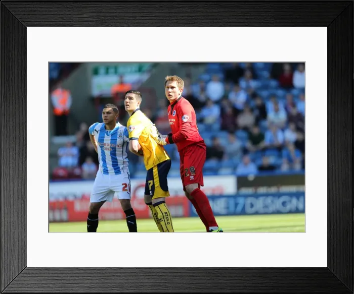 Framed Print : Brighton & Hove Albion vs. Huddersfield Town: 2013-14 Away Game (18 / 04 / 14) Framed Print : Brighton & Hove Albion vs. Huddersfield Town: 2013-14 Away Game (18 / 04 / 14)