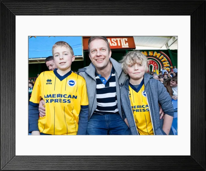 Framed Print : Brighton & Hove Albion vs. Huddersfield Town: 18-Apr-14 (Away Game) Framed Print : Brighton & Hove Albion vs. Huddersfield Town: 18-Apr-14 (Away Game)