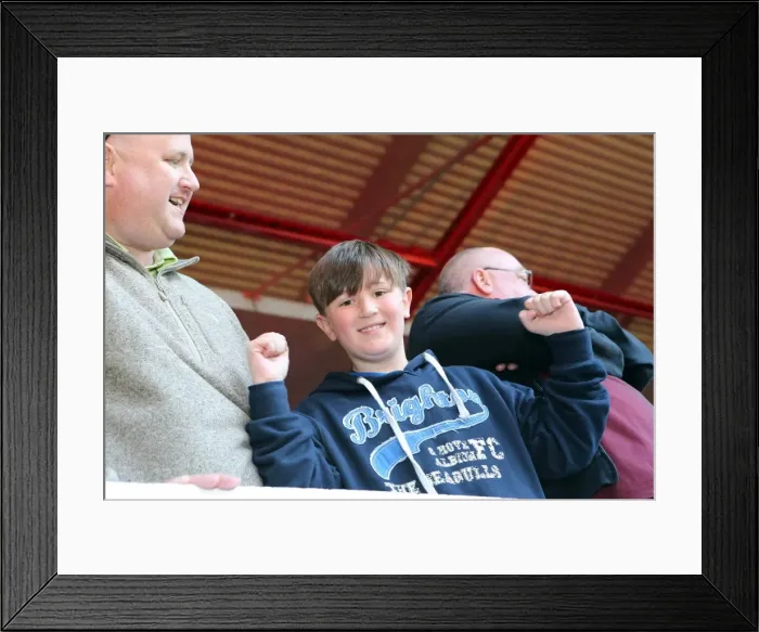 Framed Print : Brighton & Hove Albion vs. Nottingham Forest: 2013-14 Away Game (03MAY14) Framed Print : Brighton & Hove Albion vs. Nottingham Forest: 2013-14 Away Game (03MAY14)