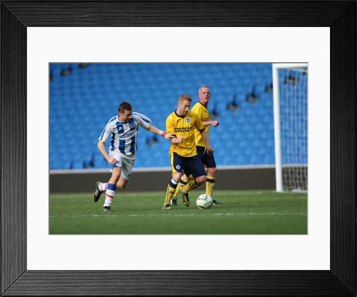 Framed Print : Brighton & Hove Albion in Action: Game 2, May 19, 2014 Framed Print : Brighton & Hove Albion in Action: Game 2, May 19, 2014