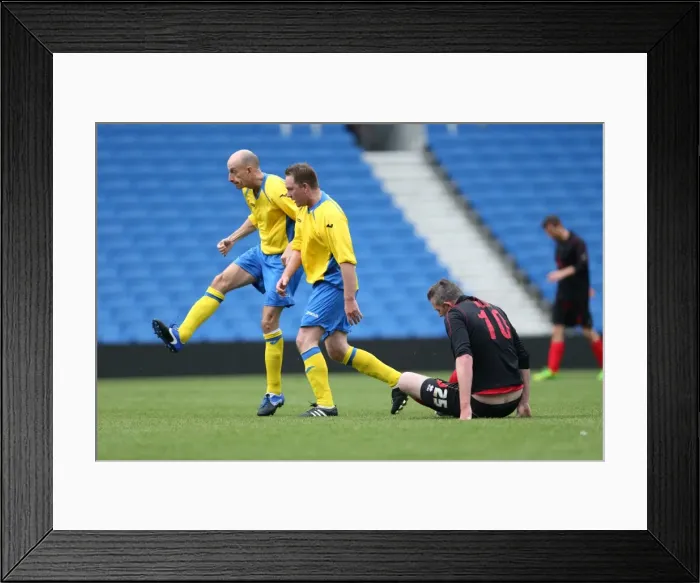 Framed Print : Brighton & Hove Albion: Game 3 - The Thrilling Pitch Battle (May 2014) Framed Print : Brighton & Hove Albion: Game 3 - The Thrilling Pitch Battle (May 2014)