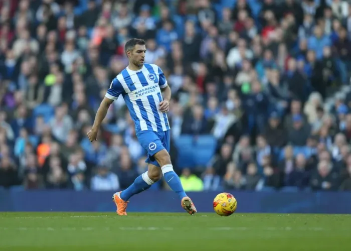 Framed Print : Aaron Hughes in Action: Brighton & Hove Albion vs. Fulham, American Express Community Stadium (29 November 2014) Framed Print : Aaron Hughes in Action: Brighton & Hove Albion vs. Fulham, American Express Community Stadium (29 November 2014)