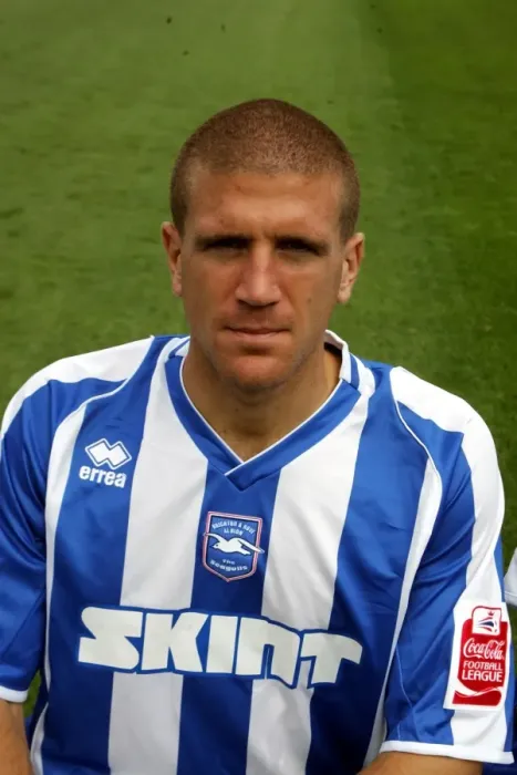 Framed Print : Adam El-Abd of Brighton & Hove Albion FC - 2007-08 Season Framed Print : Adam El-Abd of Brighton & Hove Albion FC - 2007-08 Season