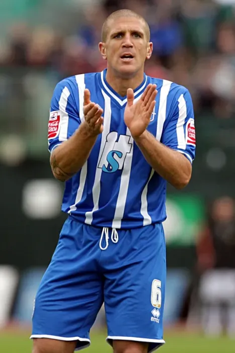 Framed Print : Adam El-Abd: Unyielding Defender of Brighton & Hove Albion FC Framed Print : Adam El-Abd: Unyielding Defender of Brighton & Hove Albion FC