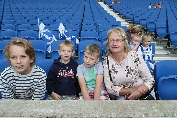 Albion Fans Gather at Young Seagulls Open Training Session (31st July 2015)