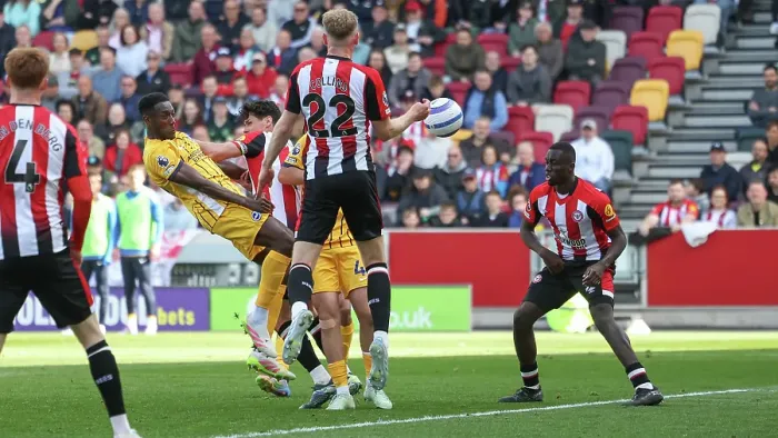 Framed Print : Brentford v Brighton and Hove Albion Premier League 19APR25 Framed Print : Brentford v Brighton and Hove Albion Premier League 19APR25