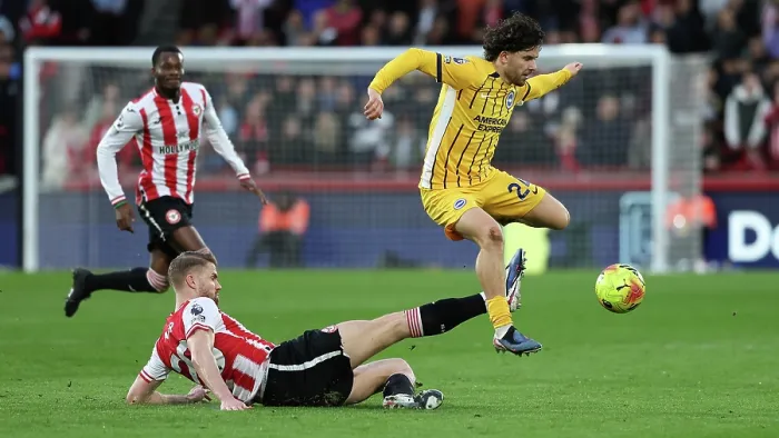 Framed Print : Brentford v Brighton and Hove Albion Premier League 21FEB26 Framed Print : Brentford v Brighton and Hove Albion Premier League 21FEB26