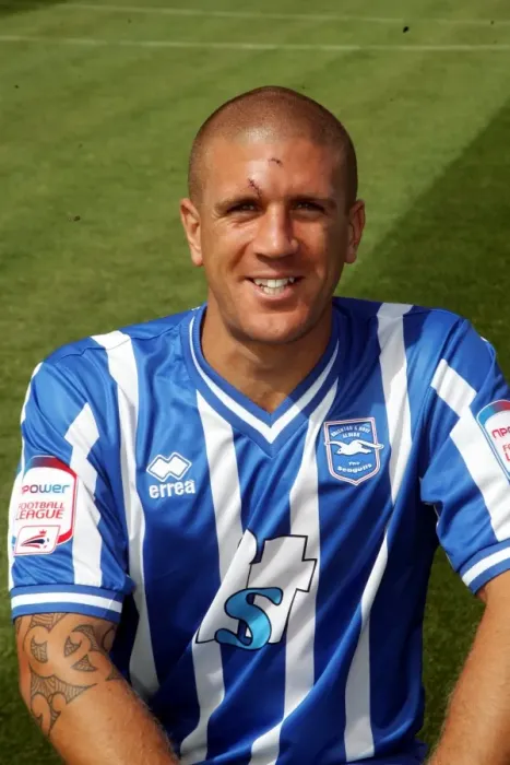 Framed Print : Brighton & Hove Albion: Adam El-Abd in Focus