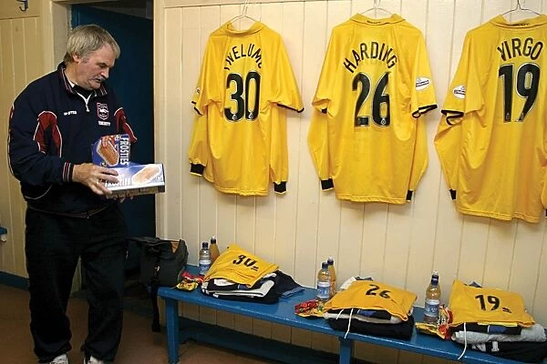 Brighton & Hove Albion: Away Dressing Room Moment with Kit Man Ken Barnard at Chesterfield (2003-04)