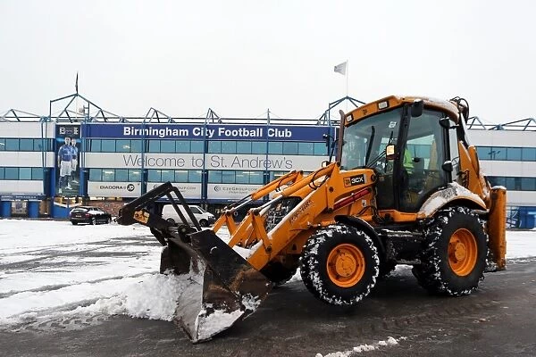 Brighton & Hove Albion: Clearing Snow for Npower Championship Match against Birmingham City (12-12-2022)