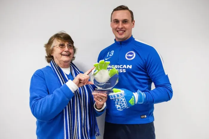Framed Print : Brighton and Hove Albion: David Stockdale Honored with Coach Travellers Player of the Season Award vs. Derby County (02.05.2016) Framed Print : Brighton and Hove Albion: David Stockdale Honored with Coach Travellers Player of the Season Award vs. Derby County (02.05.2016)