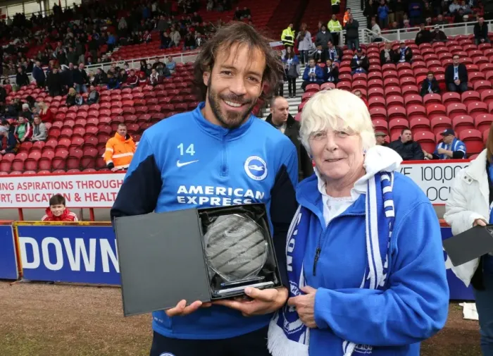 Framed Print : Brighton and Hove Albion: Fans Honour Player of the Season at Middlesbrough Championship Match, May 2015
