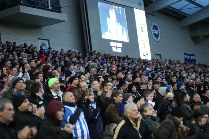 Framed Print : Brighton and Hove Albion Fans Pay Tribute: Sarah Watts Applauded at American Express Community Stadium (Brentford vs. Brighton, 17 January 2015)