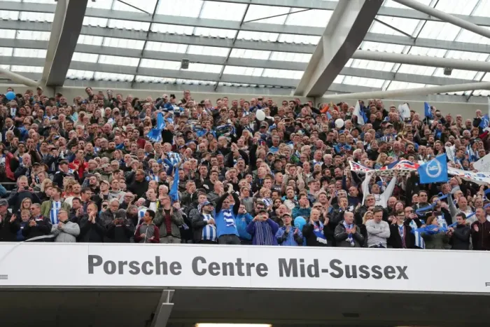Framed Print : Brighton and Hove Albion Fans in Full Throat: American Express Community Stadium vs. Wigan Athletic (17APR17) Framed Print : Brighton and Hove Albion Fans in Full Throat: American Express Community Stadium vs. Wigan Athletic (17APR17)