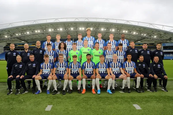 Brighton & Hove Albion - Tiếp Tục Trung Thành Với Triết Lý Bóng Đá Hiện Đại