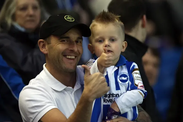 Framed Print : Brighton & Hove Albion FC: Electric Atmosphere at The Amex (2011-12) Framed Print : Brighton & Hove Albion FC: Electric Atmosphere at The Amex (2011-12)