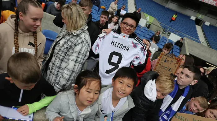 Framed Print : Brighton & Hove Albion FC: Open Training at American Express Community Stadium (April 11, 2023) Framed Print : Brighton & Hove Albion FC: Open Training at American Express Community Stadium (April 11, 2023)