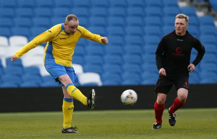 Framed Print : Brighton & Hove Albion: Play on the Pitch - April 28, 2015 (Evening Chronicle) Framed Print : Brighton & Hove Albion: Play on the Pitch - April 28, 2015 (Evening Chronicle)