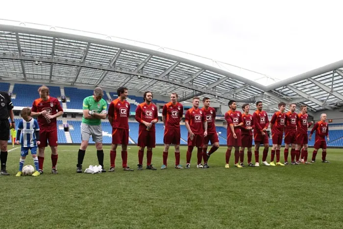 Framed Print : Brighton & Hove Albion: Ten Players in Action on Pitch (May 1, 2015) Framed Print : Brighton & Hove Albion: Ten Players in Action on Pitch (May 1, 2015)