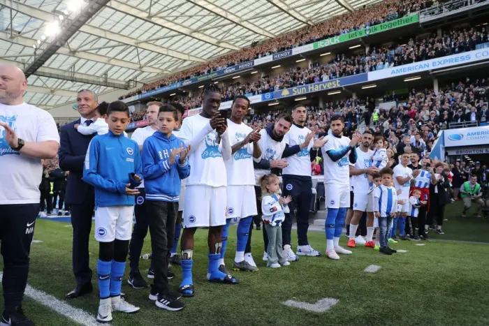 Framed Print : Brighton and Hove Albion Players Celebrate Promotion with Lap of Appreciation after Beating Manchester City (12 May 2019) Framed Print : Brighton and Hove Albion Players Celebrate Promotion with Lap of Appreciation after Beating Manchester City (12 May 2019)