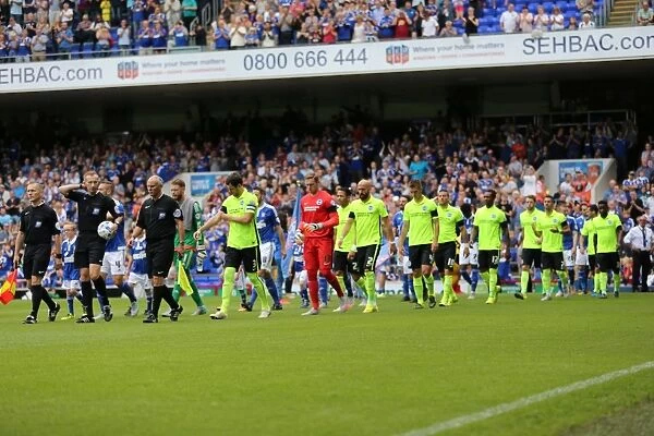 Brighton and Hove Albion Players Make Their Way Out onto the Field for Ipswich Town Clash in Sky Bet Championship (August 2015)