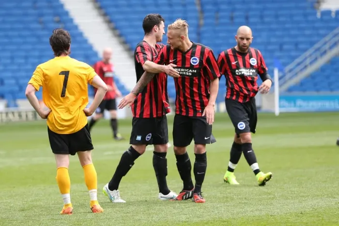 Framed Print : Brighton & Hove Albion: Playing on Pitch (April 29, 2015, 5:00 PM) Framed Print : Brighton & Hove Albion: Playing on Pitch (April 29, 2015, 5:00 PM)