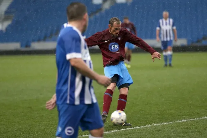 Framed Print : Brighton & Hove Albion: Playing on the Pitch (April 29, 2015) Framed Print : Brighton & Hove Albion: Playing on the Pitch (April 29, 2015)