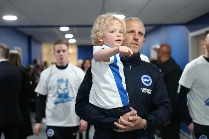 Framed Print : Brighton & Hove Albion: Premier League Survival Celebration - Players Lap of Appreciation (12 May 2019) Framed Print : Brighton & Hove Albion: Premier League Survival Celebration - Players Lap of Appreciation (12 May 2019)