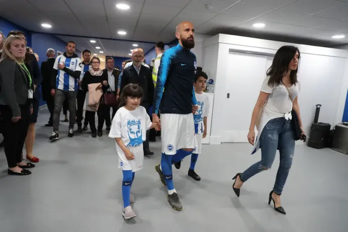 Framed Print : Brighton & Hove Albion: Premier League Survival Celebration - Players Lap of Appreciation (May 2019) Framed Print : Brighton & Hove Albion: Premier League Survival Celebration - Players Lap of Appreciation (May 2019)