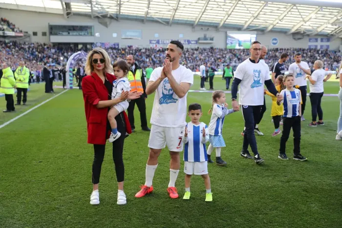 Framed Print : Brighton and Hove Albion: Premier League Survival Celebration - Players Lap of Appreciation (May 2019) Framed Print : Brighton and Hove Albion: Premier League Survival Celebration - Players Lap of Appreciation (May 2019)