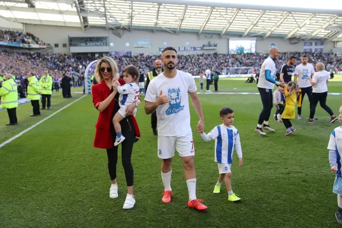 Framed Print : Brighton and Hove Albion: Premier League Survival Celebration - Players Lap of Appreciation (May 2019) Framed Print : Brighton and Hove Albion: Premier League Survival Celebration - Players Lap of Appreciation (May 2019)
