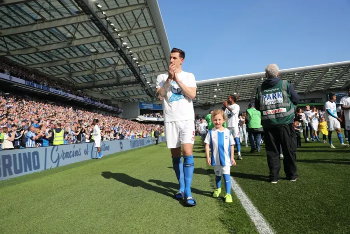 Framed Print : Brighton and Hove Albion: Premier League Survival Celebration - Players Lap of Appreciation (May 2019)