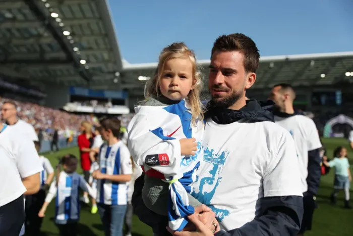 Framed Print : Brighton & Hove Albion: Premier League Survival Celebration - Players Lap of Appreciation (May 2019)
