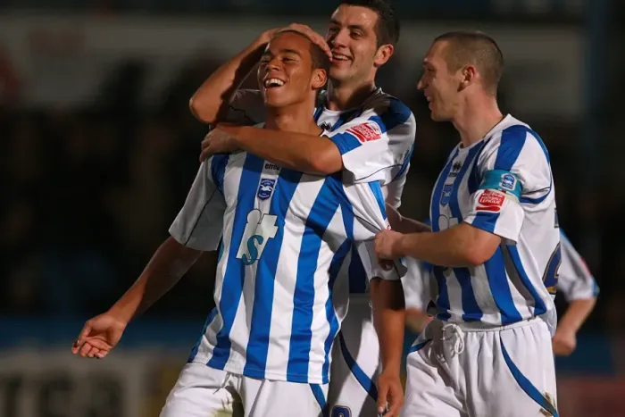 Framed Print : Brighton & Hove Albion: Spotlight on Star Midfielder Elliott Bennett Framed Print : Brighton & Hove Albion: Spotlight on Star Midfielder Elliott Bennett
