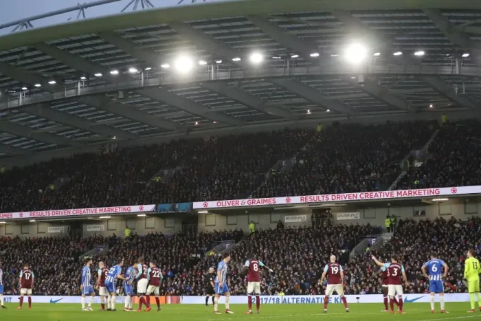 Framed Print : Brighton and Hove Albion vs. West Ham United: Premier League Showdown at American Express Community Stadium (03FEB18) Framed Print : Brighton and Hove Albion vs. West Ham United: Premier League Showdown at American Express Community Stadium (03FEB18)