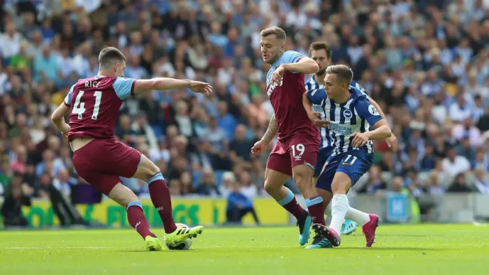 Framed Print : Brighton & Hove Albion vs. West Ham United: Premier League Showdown at American Express Community Stadium (17th Aug 2019) Framed Print : Brighton & Hove Albion vs. West Ham United: Premier League Showdown at American Express Community Stadium (17th Aug 2019)