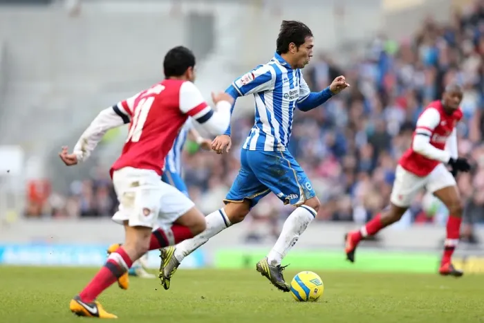 Framed Print : Brighton & Hove Albion vs Arsenal: 2012-13 Home Game Framed Print : Brighton & Hove Albion vs Arsenal: 2012-13 Home Game