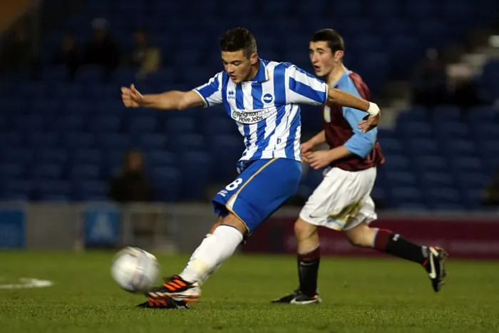 Framed Print : Brighton & Hove Albion vs. Aston Villa: 2011-12 FA Youth Cup Home Game Highlights Framed Print : Brighton & Hove Albion vs. Aston Villa: 2011-12 FA Youth Cup Home Game Highlights